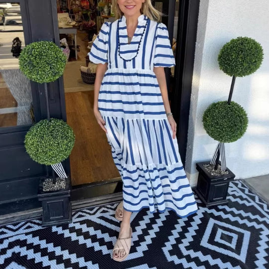 Damen Gestreiftes Maxi-Kleid mit Stufenrock, Rüschenblende und Puffärmeln Shop Nory