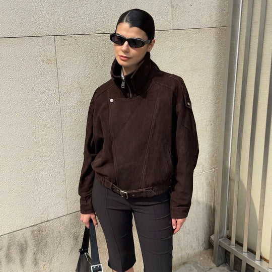 Damen Kurze Veloursleder-Bomberjacke mit hohem Stehkragen und Taillengürtel Shop Nory