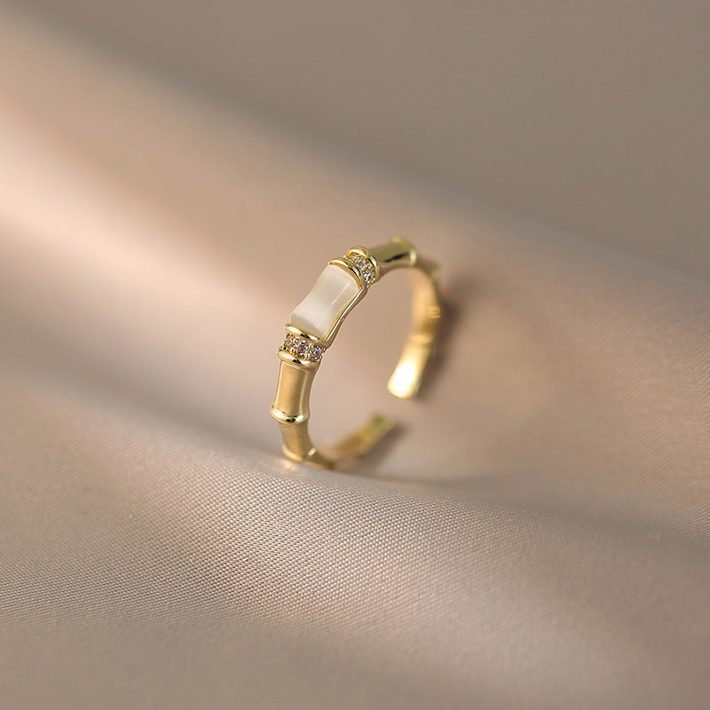 Damen Ring mit elegantem Bambusdesign und funkelnden Akzenten Shop Nory