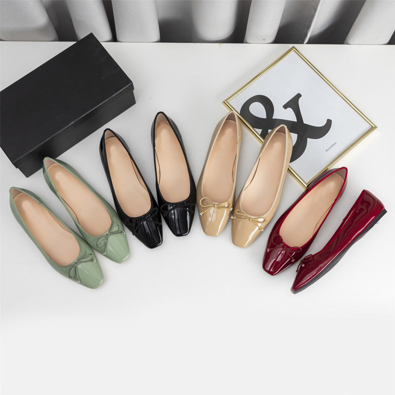 Damen elegante Ballerinas mit feinem Lackleder-Obermaterial und modischem Schleifen-Detail Shopnory