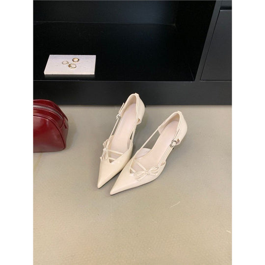 Damen Elegante spitz zulaufende Slingback-Ballerinas mit verstellbarem Knöchelriemen, V‑Ausschnitt und zierlicher Schleife Shop Nory