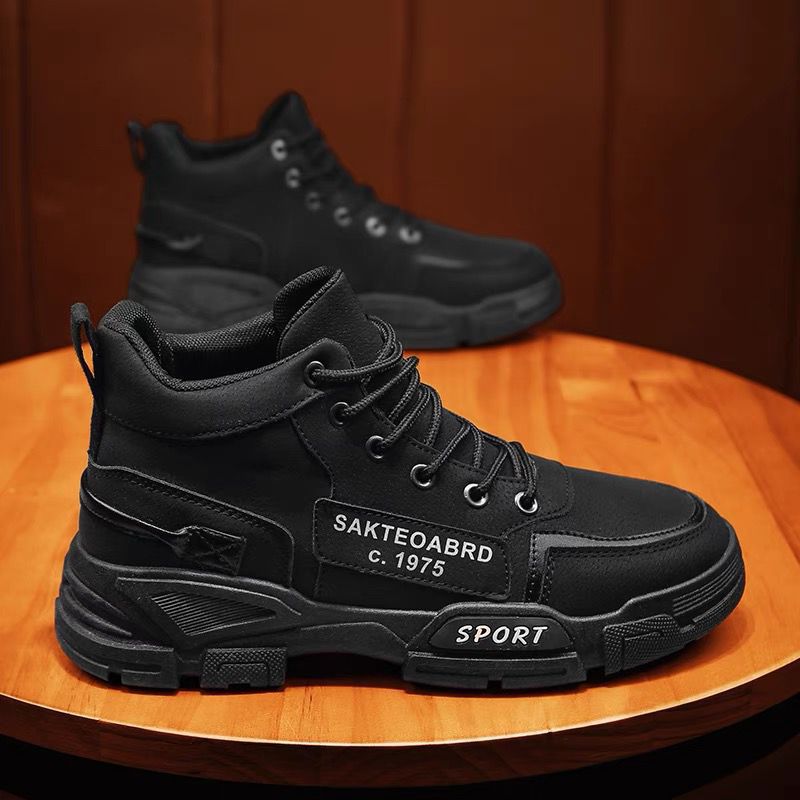 Herren Sportliche High-Top Sneakers mit robustem Profil