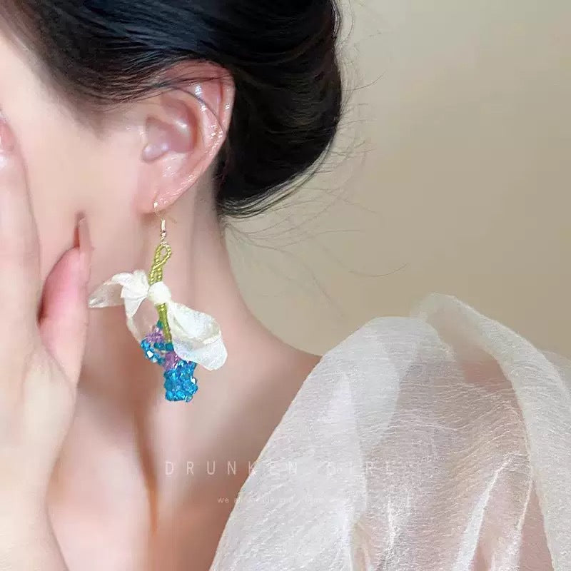 Damen Ohrringe mit kunstvollem Blüten-Design Shop Nory