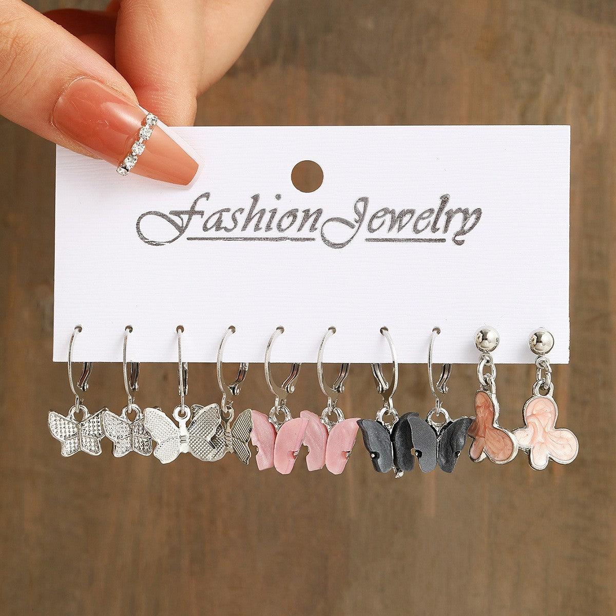 Damen Ohrstecker Set mit filigranen Schmetterlings- und Blumendesigns Shop Nory