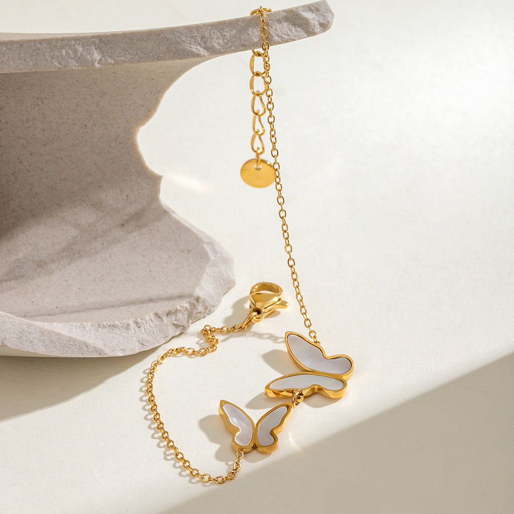 Damen Armband mit elegantem Schmetterlingsdesign aus hypoallergenem Edelstahl Shop Nory