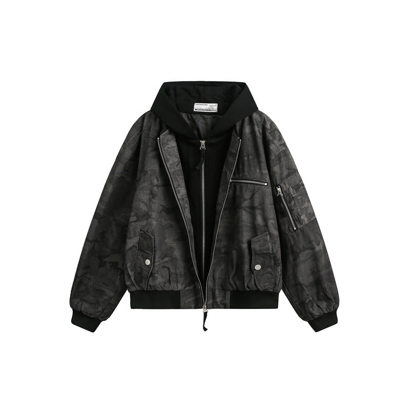 Herren Kurz geschnittener Oversize-Bomber im Layer-Look mit integrierter Kapuze und Camouflage-Jacquard Shop Nory