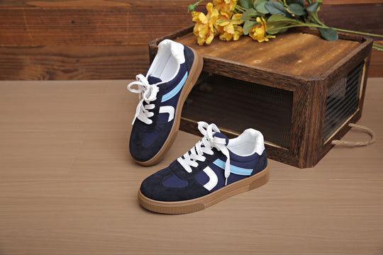 Damen niedrige Retro‑Sneaker aus Velours‑ und Textilmix mit profiliertem Gumsohle Shop Nory