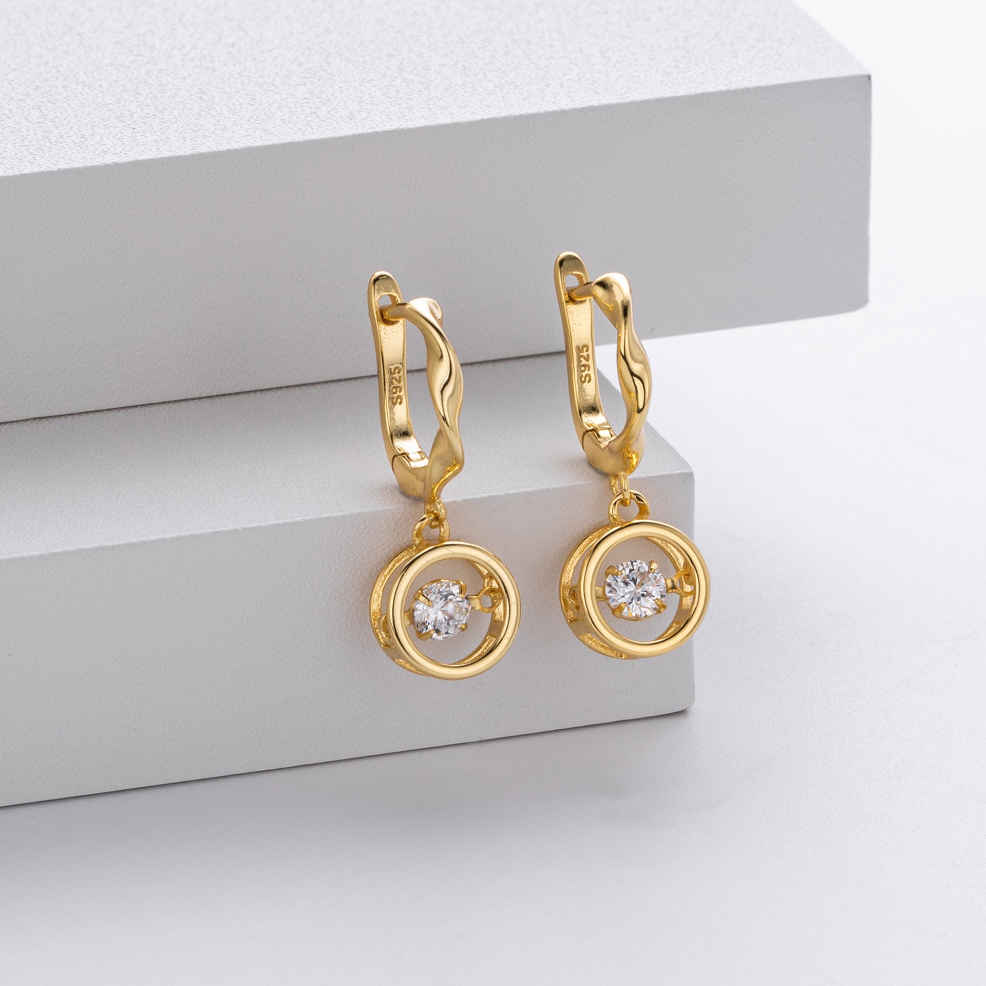 Damen Ohrhänger mit elegantem Zirkonanhänger aus hochwertigem 925 Sterling Silber Shop Nory