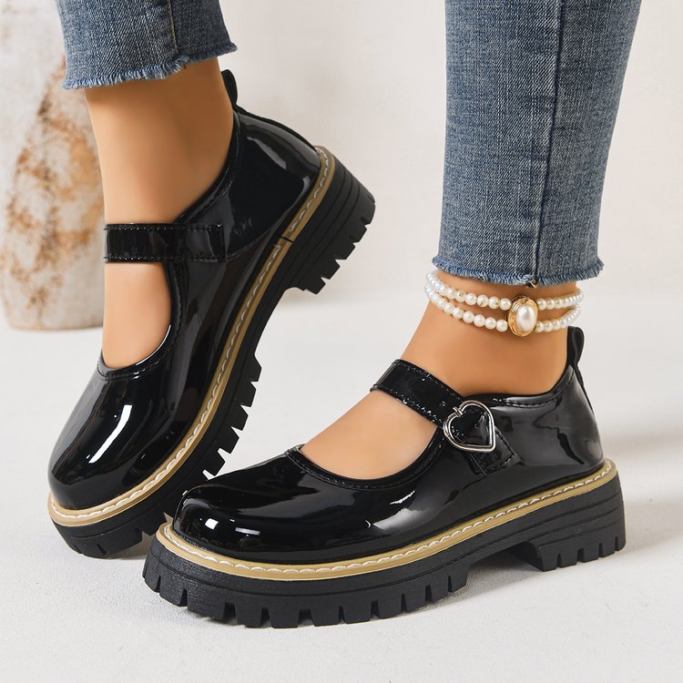 Damen Riemchen‑Slipper im Mary‑Jane‑Stil mit grober Profilsohle und Herzschließe Shop Nory