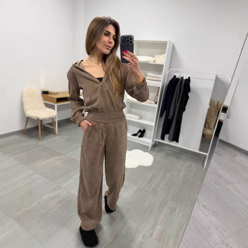 Damen weiches Cordvelours-Zweiteiler mit kurzer Kapuzenzipjacke und weiter Komforthose Shop Nory