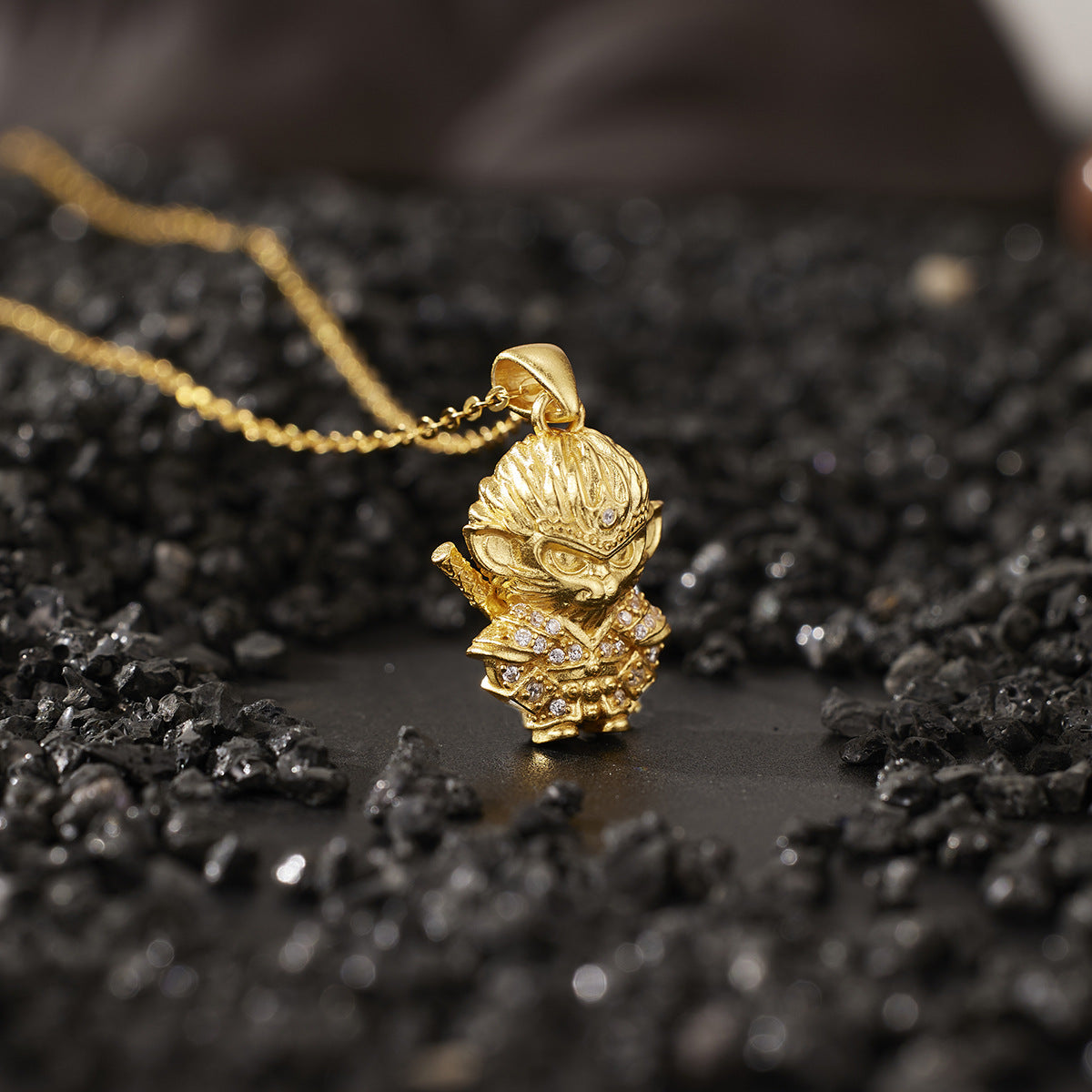 Damen Kette mit einzigartigem Anhänger im Charakterdesign Shop Nory
