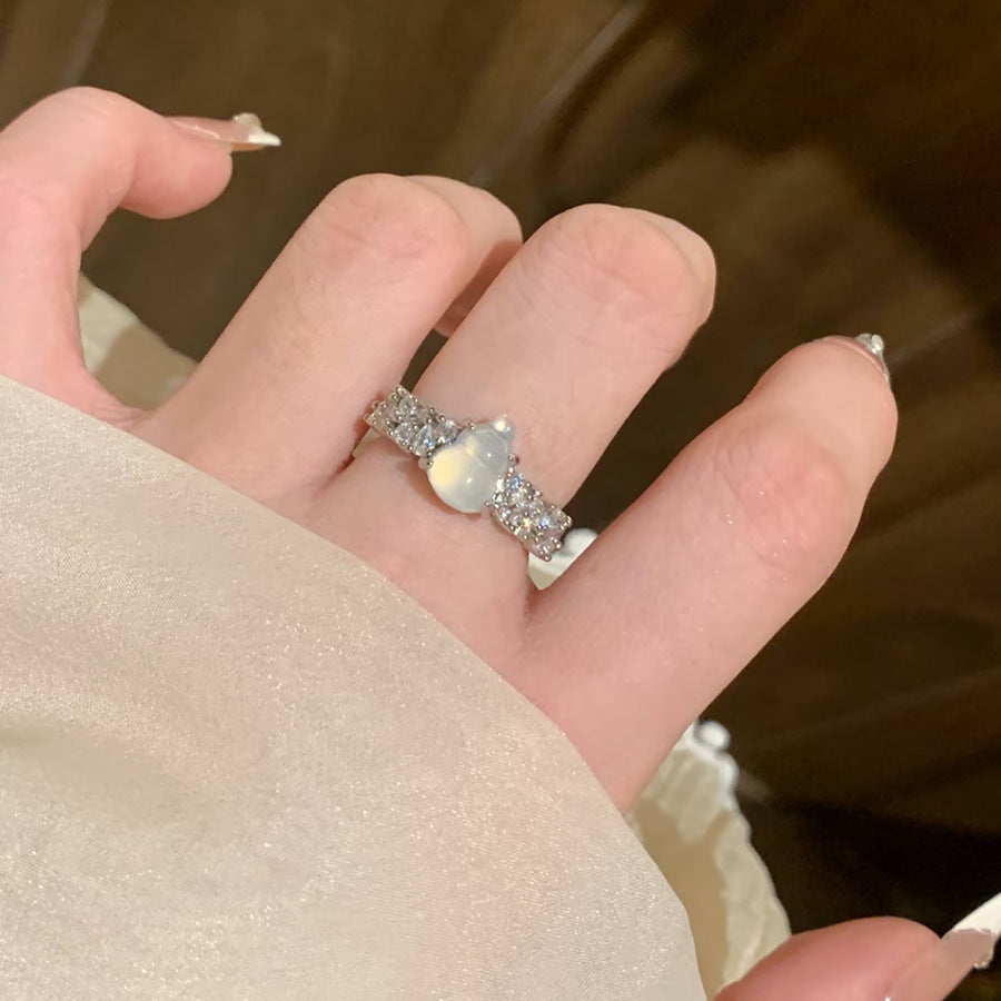 Damenring mit elegantem Tropfenstein und funkelnden Zirkonia Shop Nory