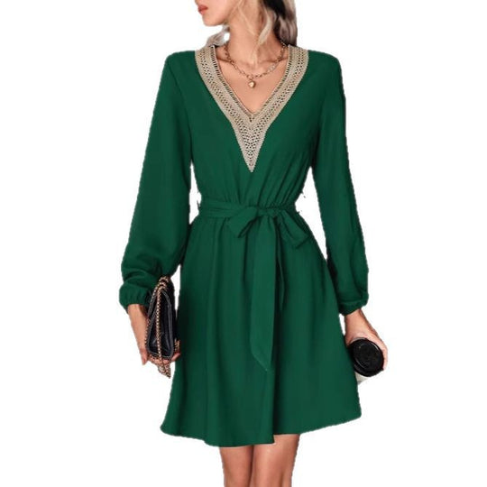 Damen nan knielanges V-Ausschnitt Kleid mit Häkelspitzen-Einsatz, Bindegürtel und leichten Ballonärmeln Shop Nory