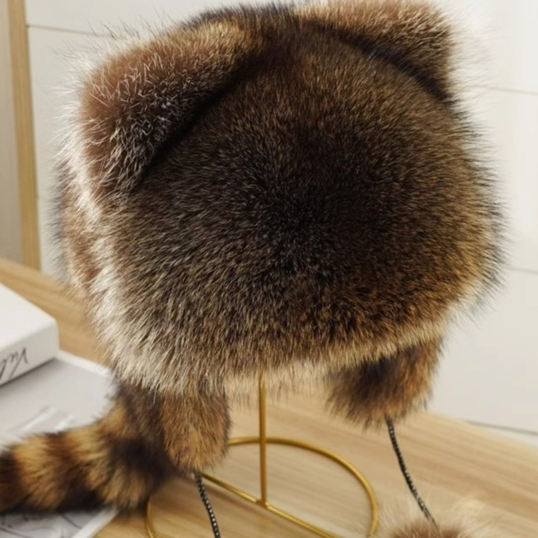 Damen Wintermütze mit Ohrklappen, Bommel und Tierohren aus hochwertigem Kunstfell Shop Nory