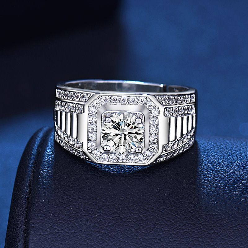 Damenring mit eleganter Zirkonia-Verzierung und markantem Design Shop Nory