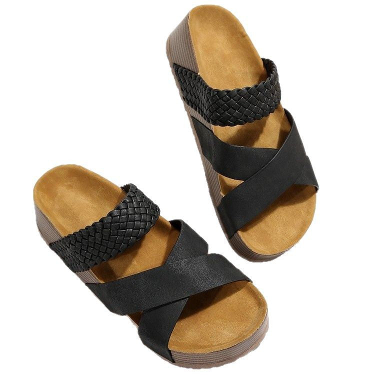 Damen Plateau-Pantolette mit geflochtenen Riemen, gekreuzter Zehenpartie und ergonomischer Keilsohle Shop Nory