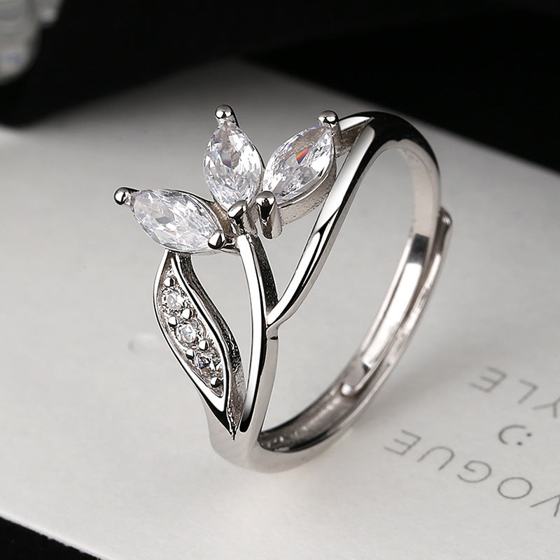 Damen Ring mit filigranem Design und strahlenden Kristallen Shop Nory
