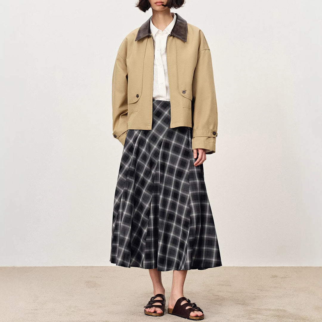 Damen Lässige und modische Übergangsjacke mit kontrastiertem Kragen Shop Nory