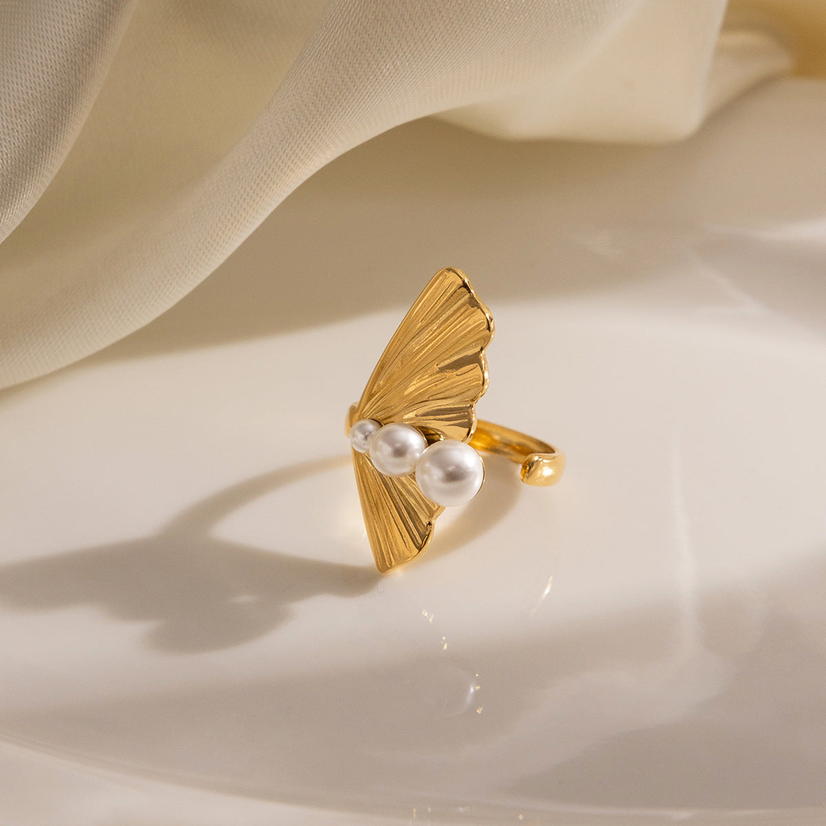 Damen Offener Ring mit exquisitem Blüten-Design und Perlenelementen Shop Nory