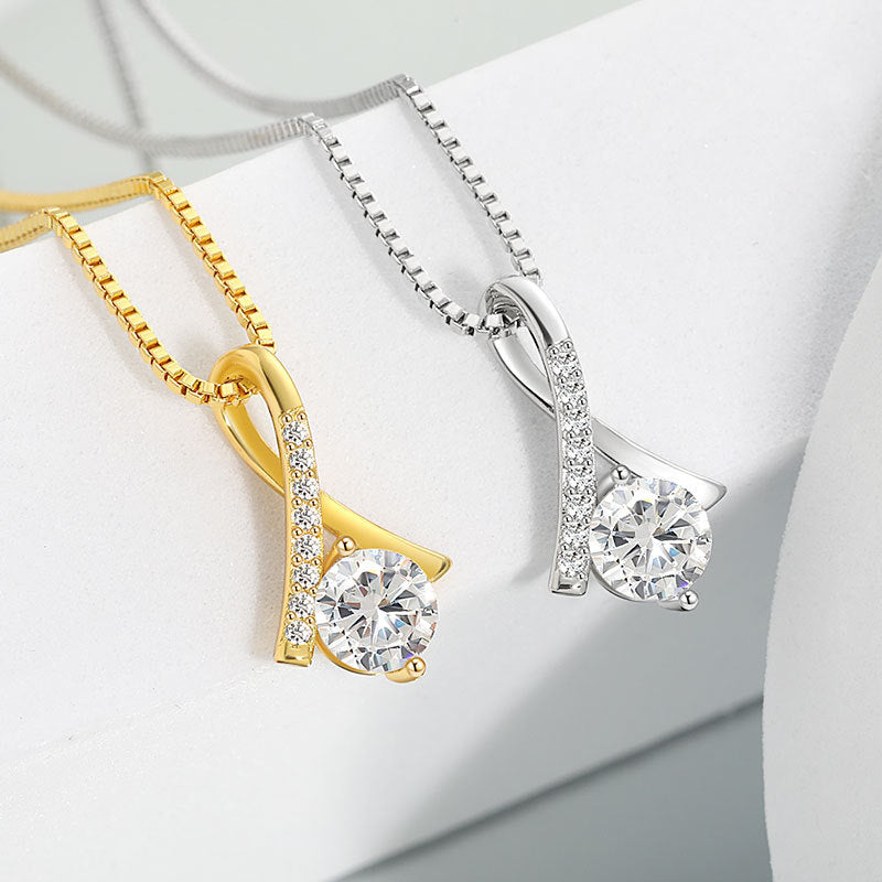 Damen Halskette mit elegantem, funkelndem Anhänger und zeitgemäßem Design Shop Nory