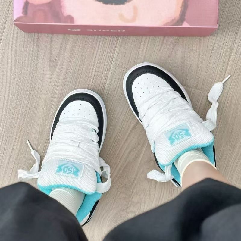 Damen Sneaker mit atmungsaktivem Mesh-Obermaterial und stoßdämpfender Sohle