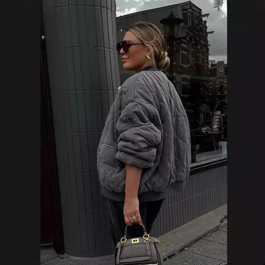 Damen gesteppte Oversized-Bomberjacke mit weichem Futter und luxuriösem Schnitt