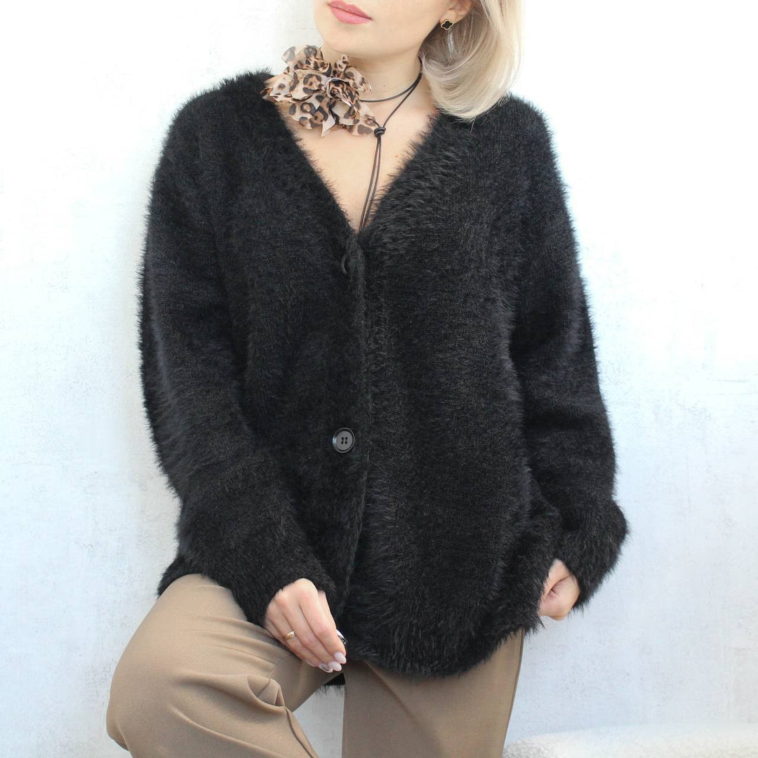 Damen Flauschige Mohair-Optik Strickjacke mit V-Ausschnitt und Oversize-Schnitt Shop Nory