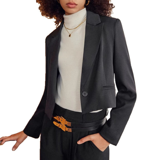 Damen Kurzblazer im Cropped‑Schnitt mit Reverskragen und ein‑Knopf‑Verschluss Shop Nory