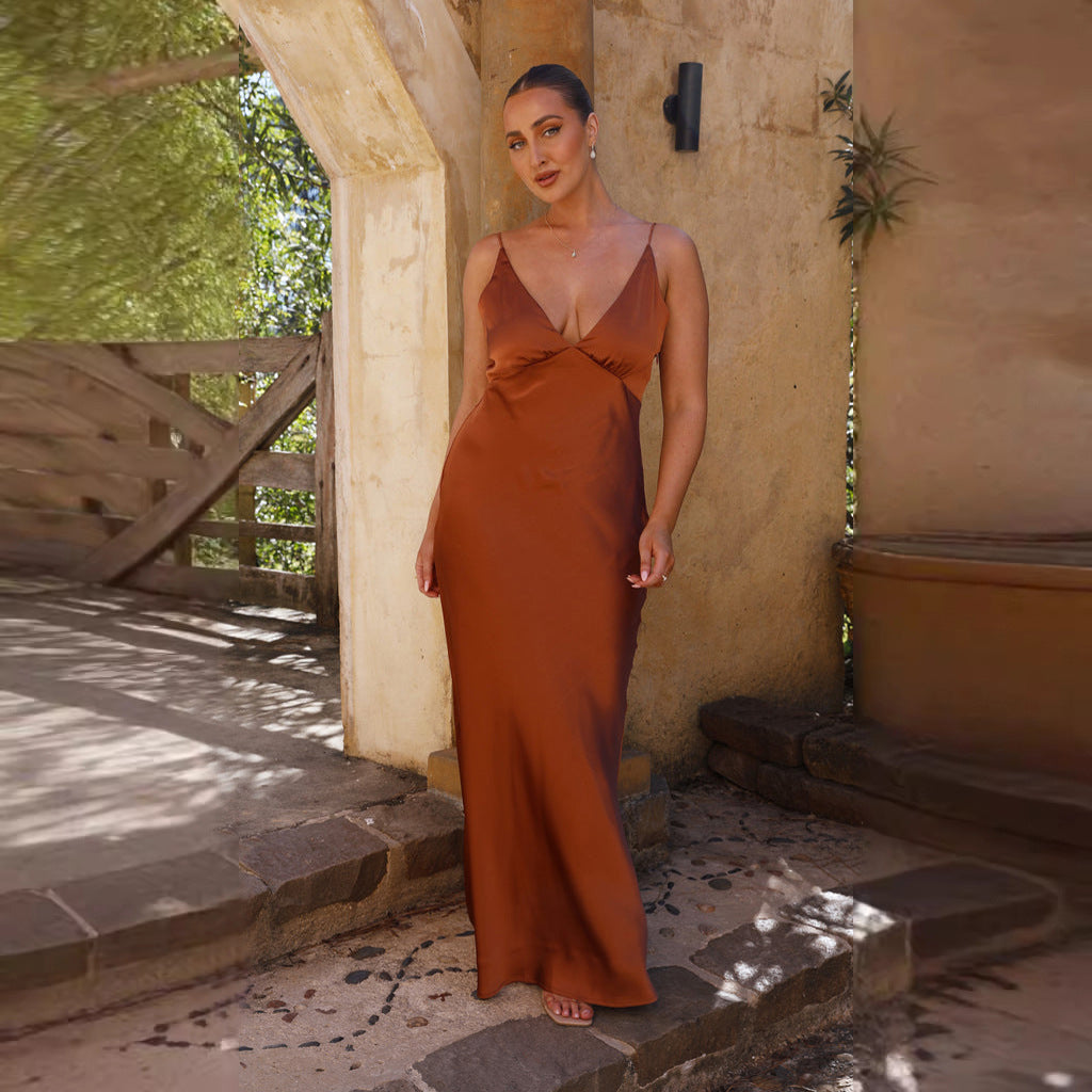 Damen Satin Maxikleid mit eleganter V-Form und fließendem Schnitt