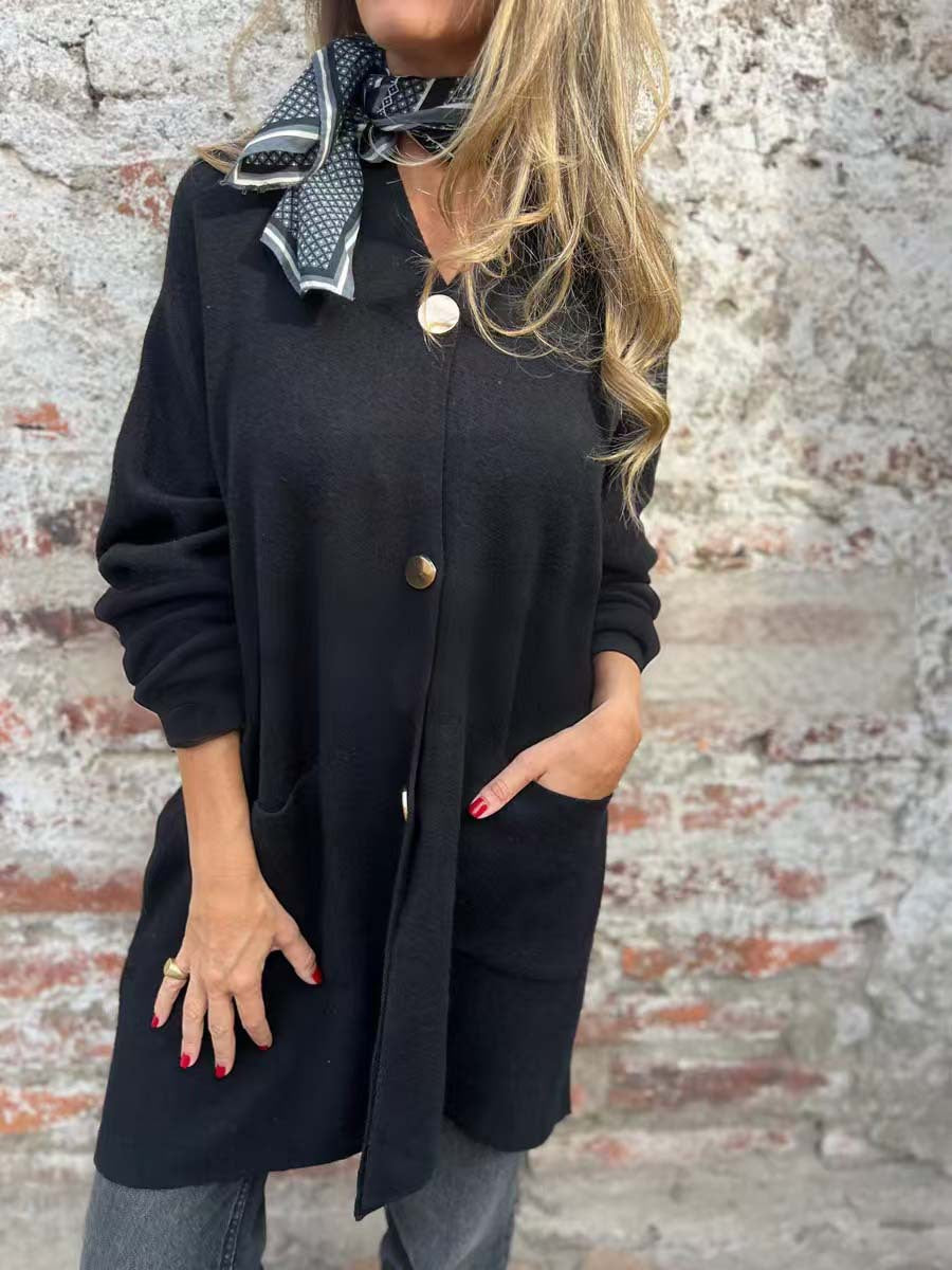 Damen Oversize Strickmantel-Cardigan mit aufgesetzten Taschen und Zierknöpfen Shop Nory