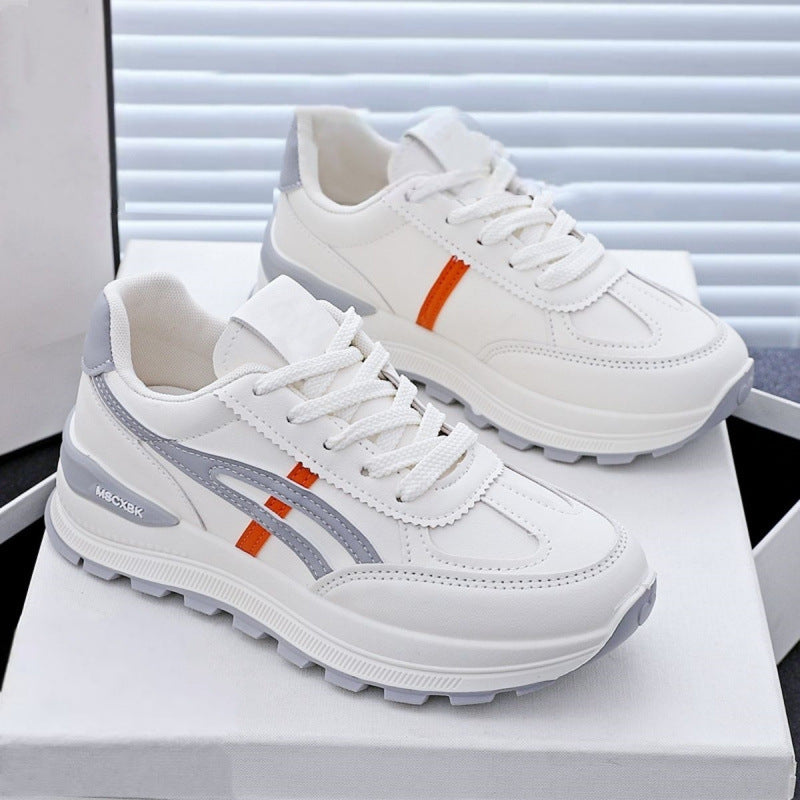 Damen Voluminöse Plateausneaker mit rutschfester Gummiprofilsohle und seitlichen Zierstreifen Shop Nory