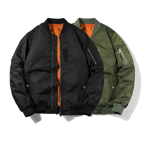 Herren Bomberjacke im Fliegerlook mit kontrastierender Innenfütterung, Ärmel‑Utilitytasche und elastischen Rippbündchen Shop Nory