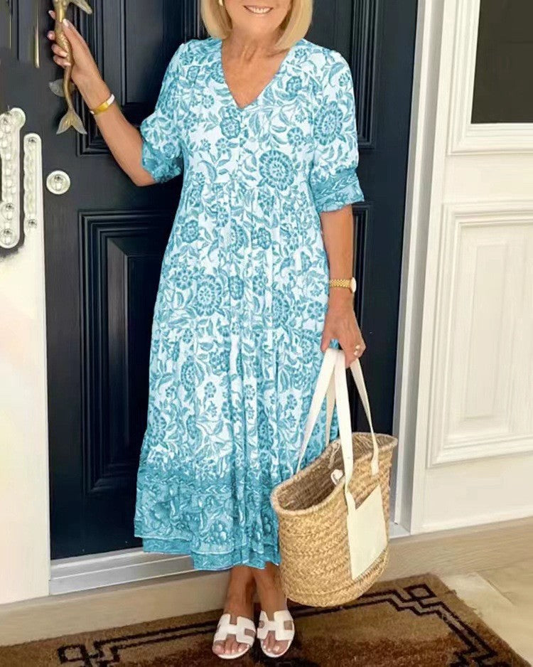 Kleid mit V-Ausschnitt und Print in Übergröße