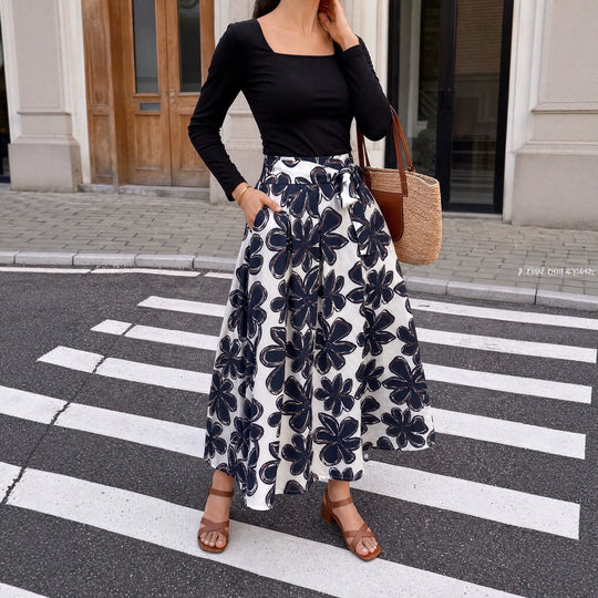 Damen Midirock im A‑Linien‑Schnitt mit großblumigem Print, hohem Bund und Eingrifftaschen Shop Nory