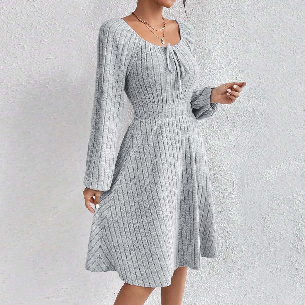 Damen geripptes Strickkleid mit taillierter Korsagenoptik, U-Boot Ausschnitt und A-Linien Rock Shop Nory