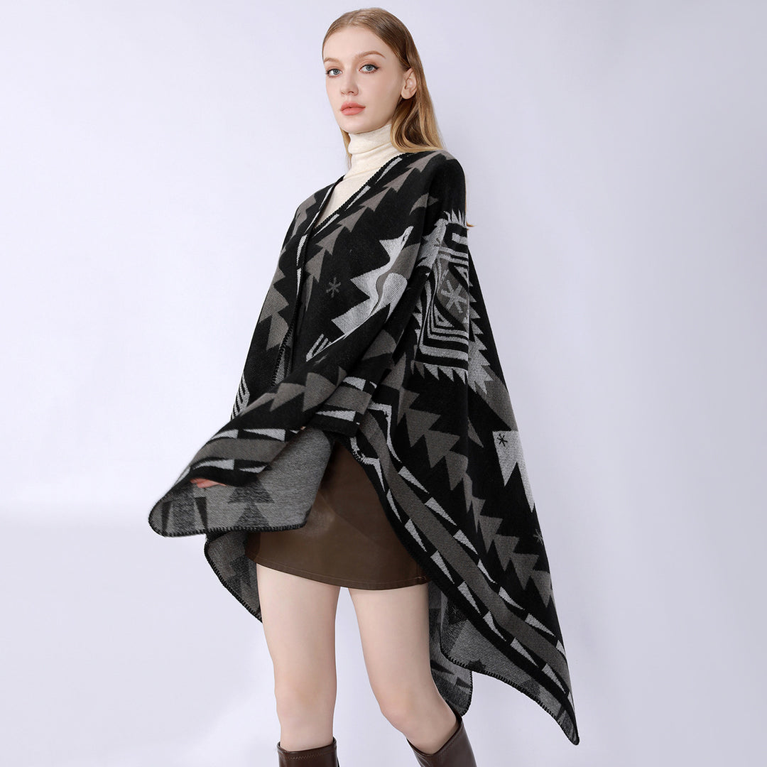 Damen Wollmix-Umhang mit grafischem Ethno‑Muster und Zierkettelnaht Shop Nory