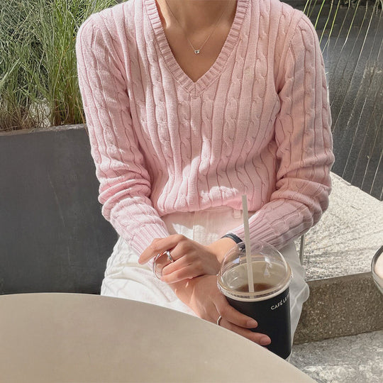 Damen nan feiner Strukturstrick-Pullover mit V‑Neck, Zopfmuster und geripptem Saum Shop Nory