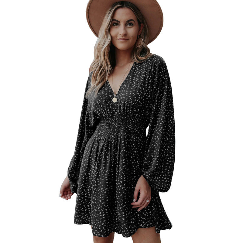 Damen zeitloses Kleid mit Raffungen