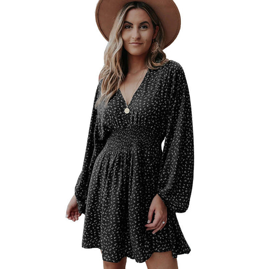 Damen zeitloses Kleid mit Raffungen