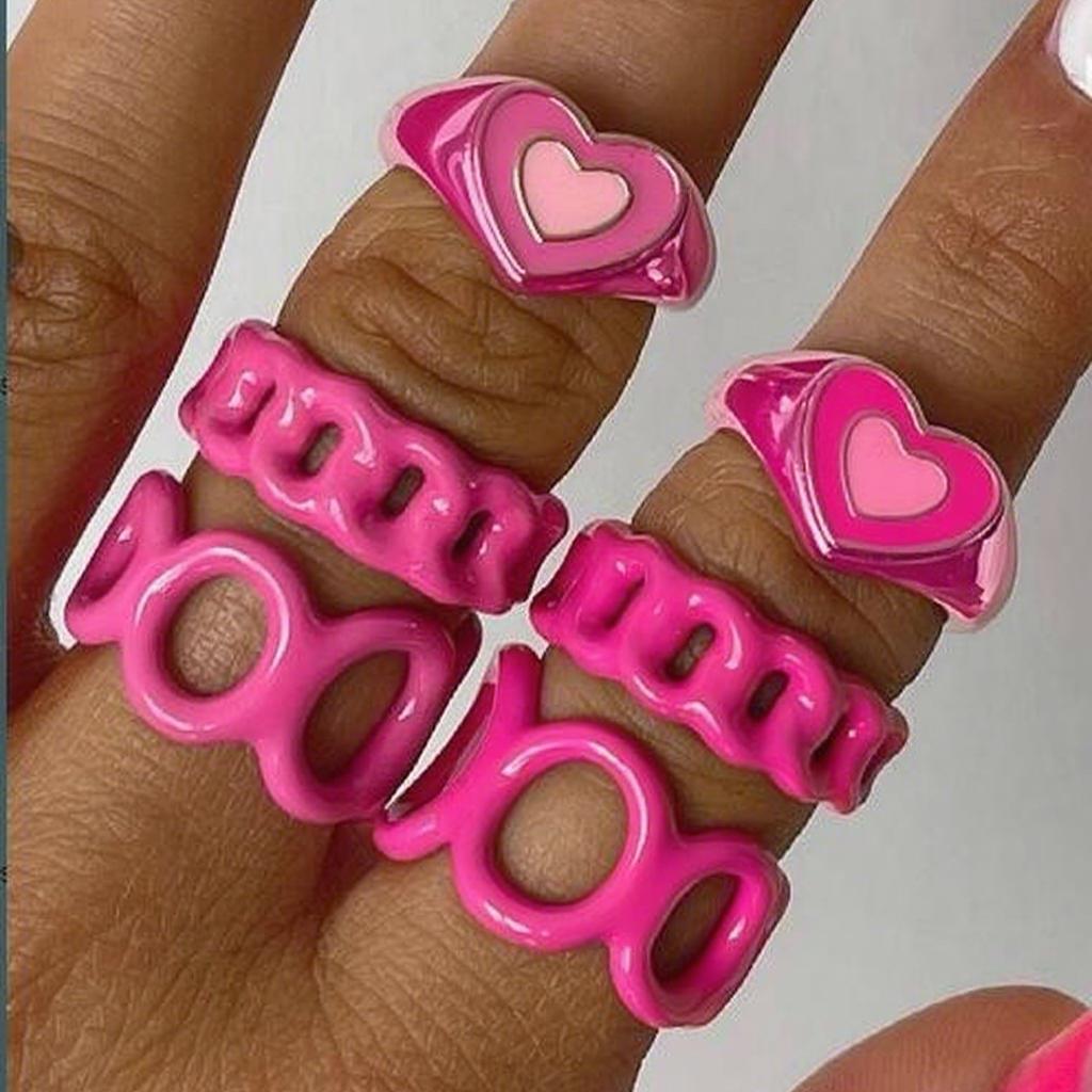 Damen kreatives Ring-Set mit verspieltem Herzmotiv und modernen Formen Shop Nory