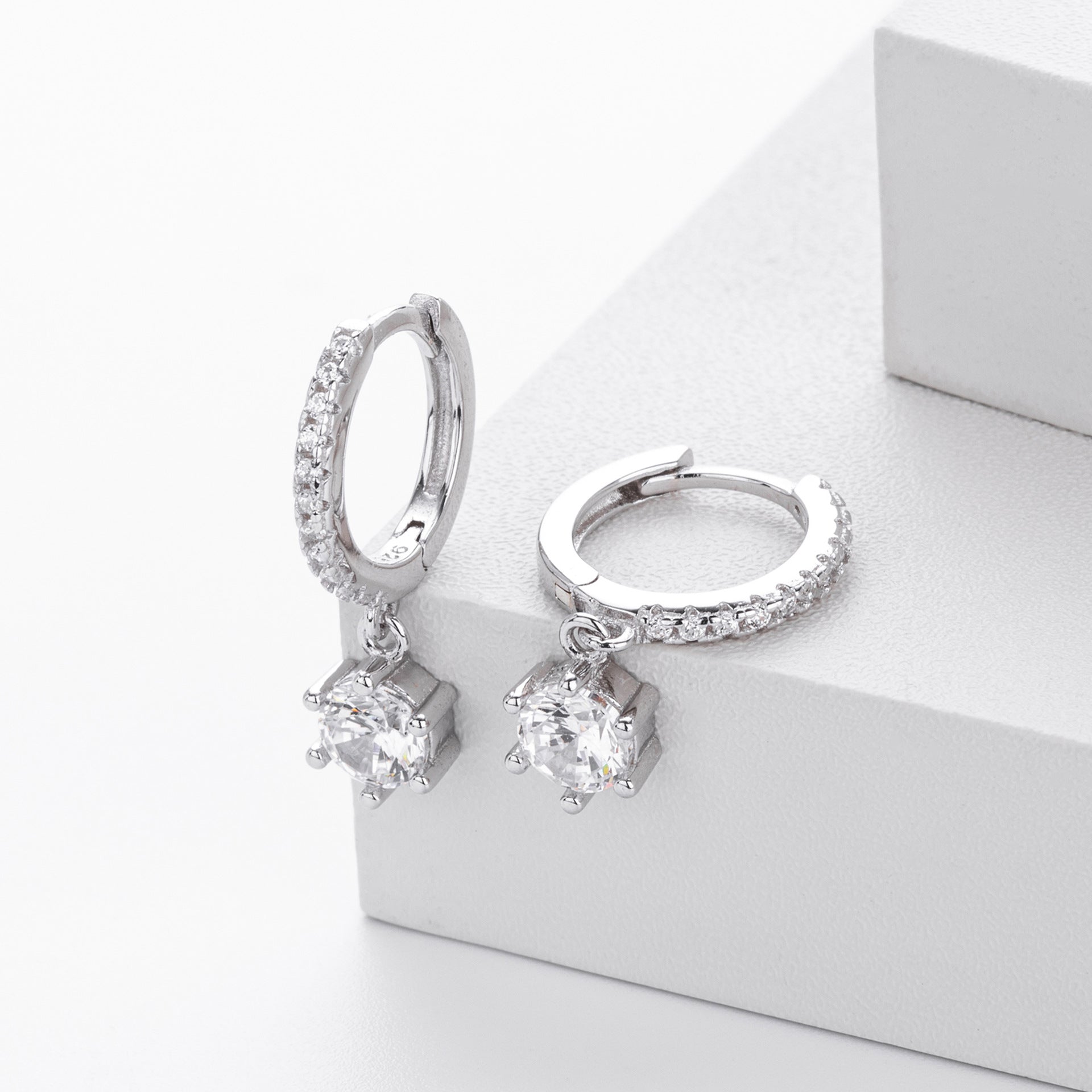 Damen Ohrhänger mit funkelndem Zirkon und hochwertigem 925 Sterling Silber Shop Nory