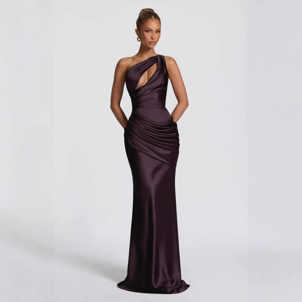 Damen Elegantes Maxikleid mit asymmetrischem Schnitt und raffinierten Drapierungen Shopnory
