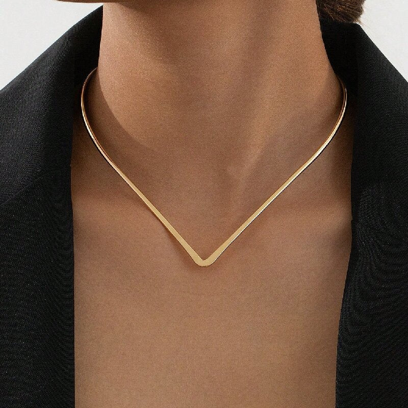 Damen Choker-Halskette mit modernem V-Design Shop Nory