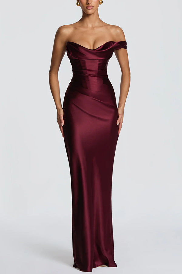 Damen Elegantes Maxikleid mit asymmetrischem Oberteil und fließendem Satin Shopnory