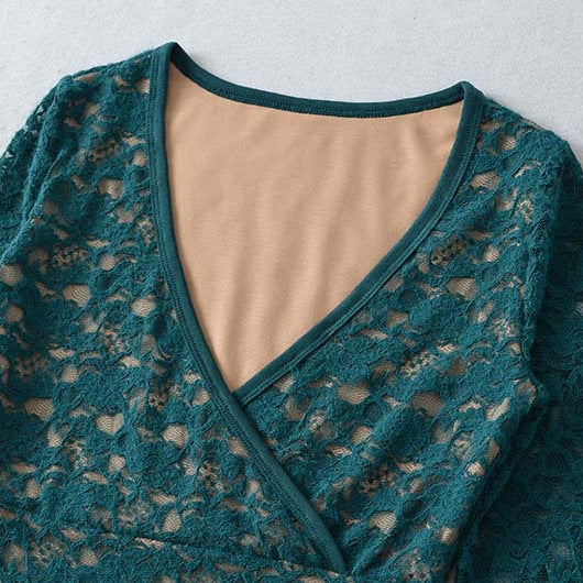 Damen Figurbetontes Spitzentop mit Wickel‑V‑Ausschnitt und langen Ärmeln Shop Nory