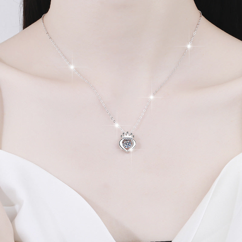 Damen Halskette mit herzförmigem Anhänger und Krone Shop Nory