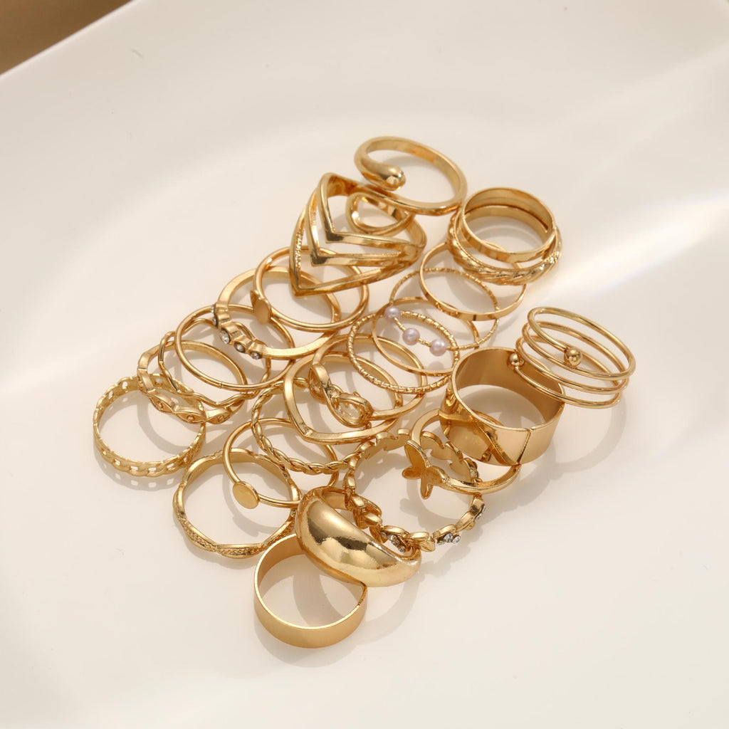 Damen vielseitiges Ring-Set mit kreativen Designs und funkelnden Akzenten Shop Nory