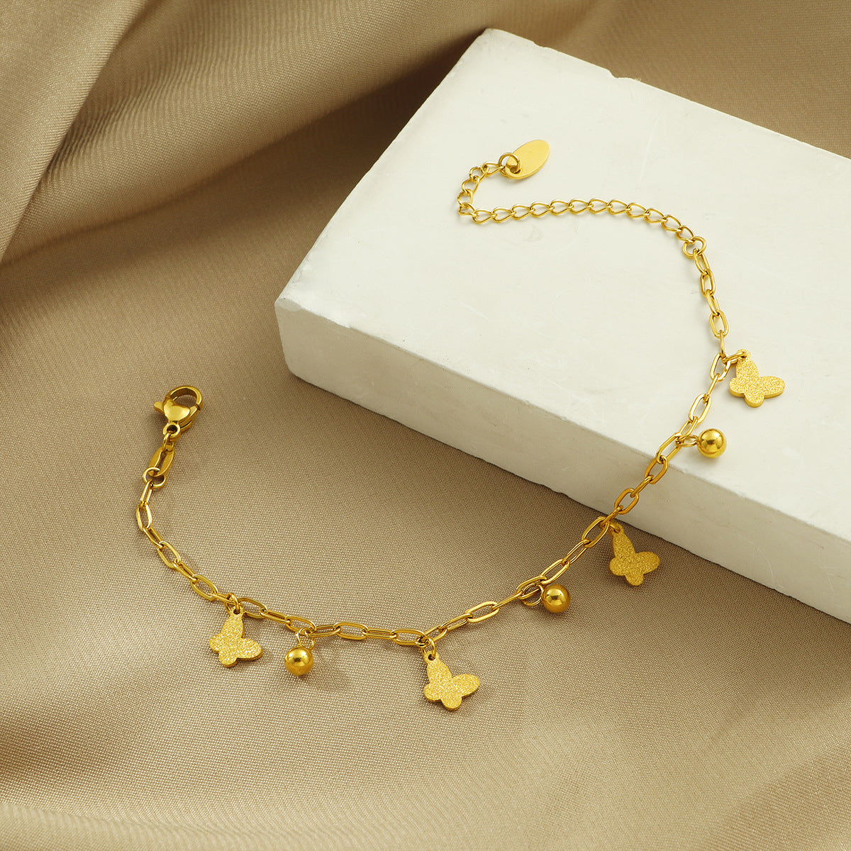 Frauen Verspieltes Schmetterlings Charm Armband Shop Nory