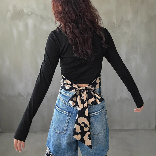 Damen Cropped Wickelshirt mit Rückenschleife und bedrucktem Bindegürtel Shop Nory