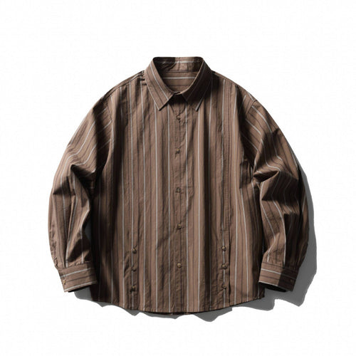 Unisex Locker geschnittenes gestreiftes Overshirt aus Baumwollmix mit Kentkragen und seitlichen Zierknopfleisten Shop Nory
